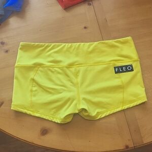 FLEO medium yellow shorts